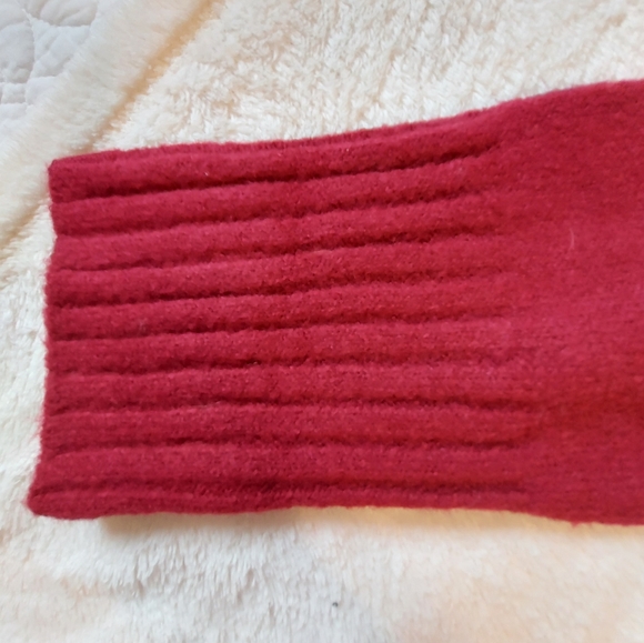 Sweater by Racheal - Picture 3 of 7